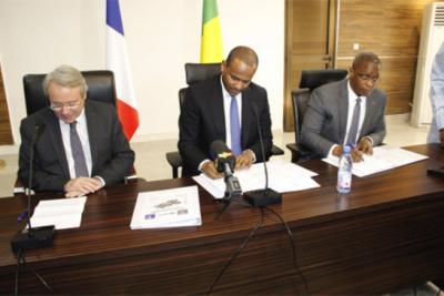 Coopération Mali-France : Plus de 29 milliards de F CFA de prêt pour financer le projet de déploiement de la TNT au Mali