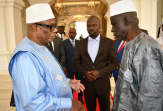 IBK, heureux de recevoir les ex-otages au Palais Présidentiel de Koulouba
