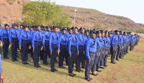 Police Nationale : Les officiers et sous officiers outillés aux manuels en charge de la gestion des frontières