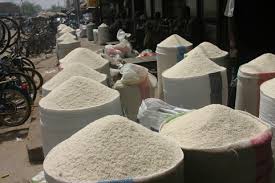 Consommation: Le riz brisé 100% non parfumé importé sera vendu à 350 FCFA/kg à compter du 1er avril prochain