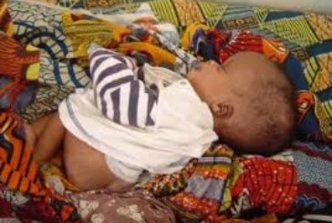 GARE ROUTIERE DE KOUTIALA : Un bébé de 3 mois abandonné par sa mère dans les mains d’une vendeuse de bouillie