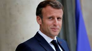 Emmanuel Macron : « Au Mali, le pouvoir doit être rendu aux civils »