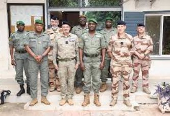 Etat-Major Général des Armées : Echanges fructueux entre le CEM-GA et le Commandant de la Force Takuba