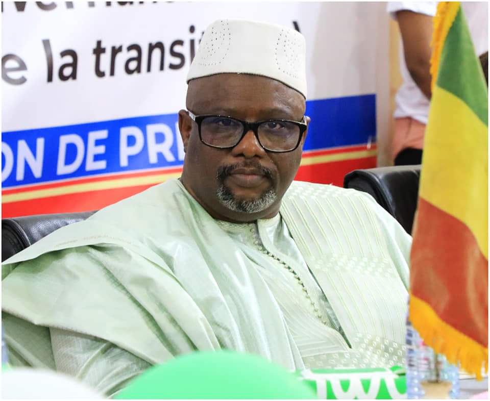 Mamadou Oumar Sidibé, lors du lancement de la Plateforme ‘’ANW KO FASOKO’’ : « Nous, forces patriotiques, … acquises au changement, sommes condamnés à resserrer les rangs pour sauver le Mali »