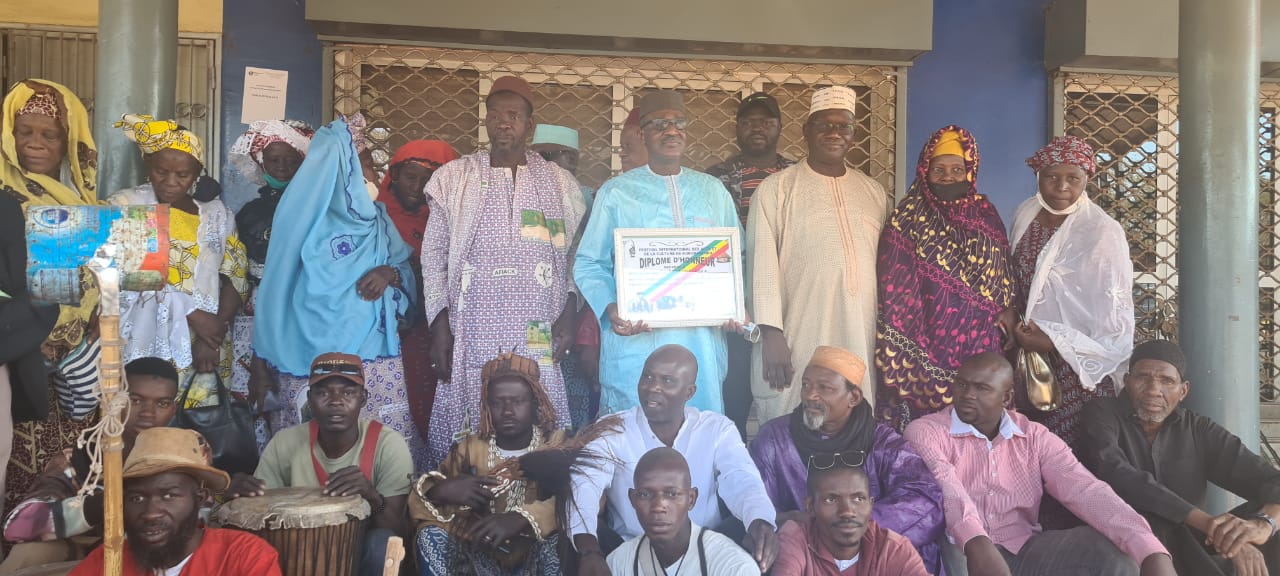 Mandé : Un diplôme de reconnaissance offert à Mamadou Naman Keita