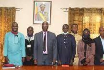 MESRS : Le nouveau bureau de l’Union Nationale des élèves et étudiants des médersas du Mali présenté au département