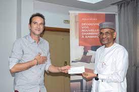 Fondation Azalai : Des chèques pour les 4 structures juvéniles
