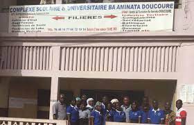 1ère édition de la finale de la Coupe du Complexe scolaire Ba Aminata Doucouré : Les étudiants de la licence s’adjugent le trophée