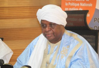 Promotion du « Made in Mali » : Le ministre Mahmoud Ould Mohamed à la découverte de l’usine “Malian Cashew Corporation”
