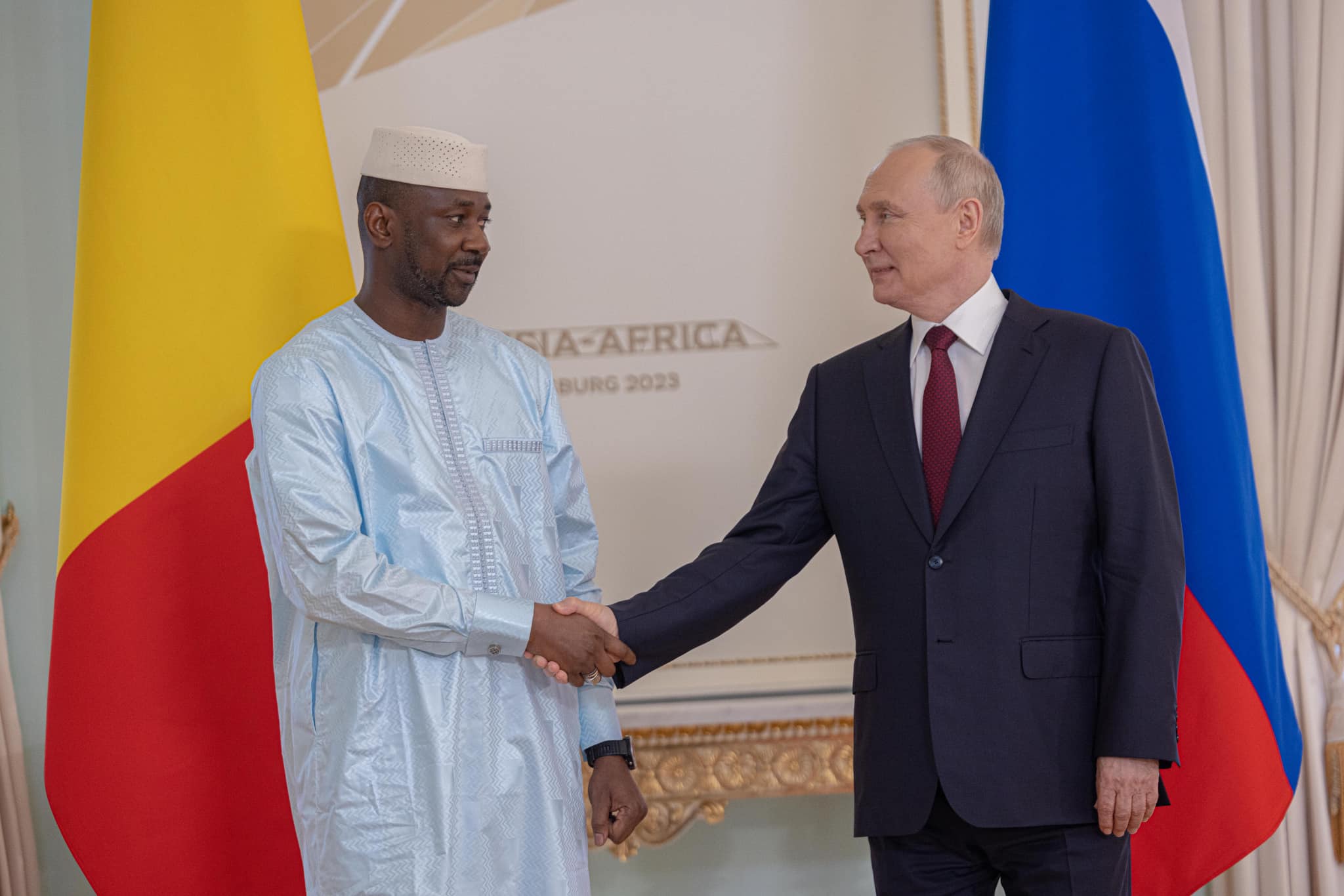 Coopération Mali-Russie : Rencontre du Président de la Transition avec Vladimir POUTINE