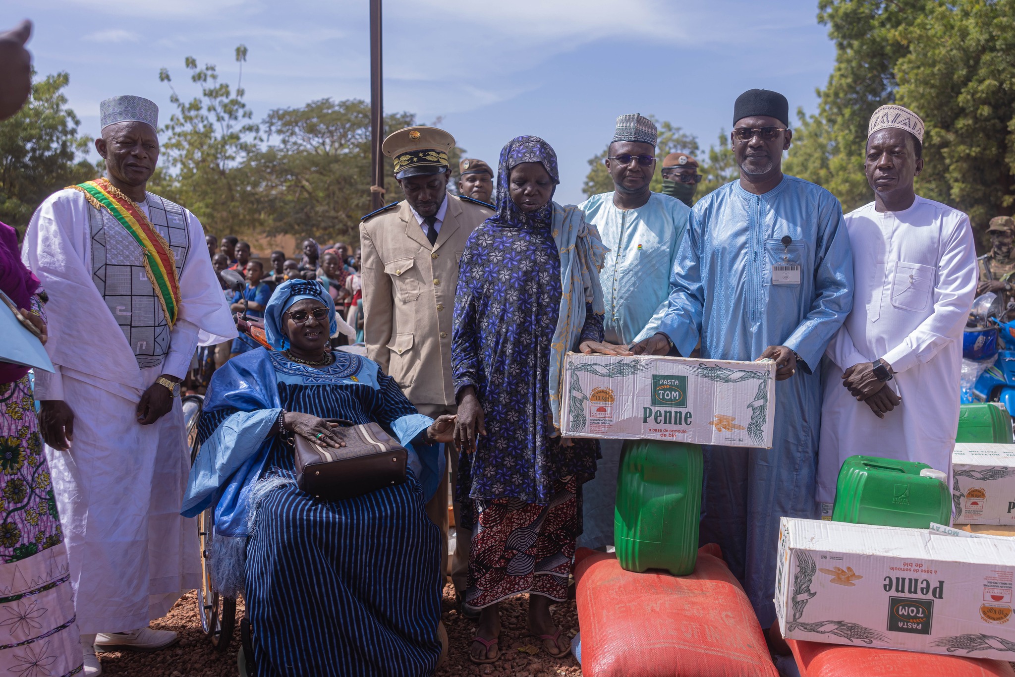 Kolokani : La remise des motos et des kits alimentaires aux personnes vulnérables