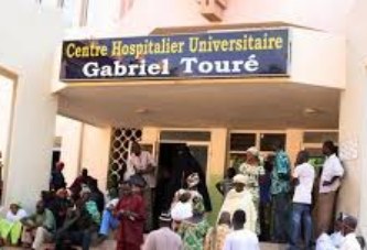 CHU Gabriel Touré : Remise de kits césariennes au personnel sanitaire